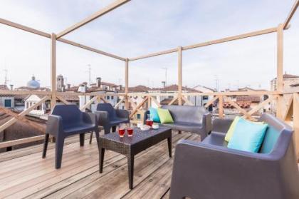 Ca' del Monastero 7 Collection Bright Apartment with Terrace - image 19