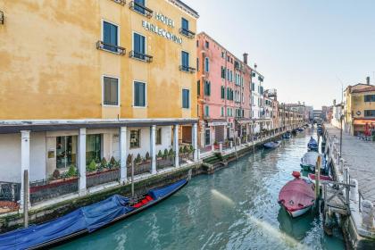 Santa Croce Wonderful Venice - image 24