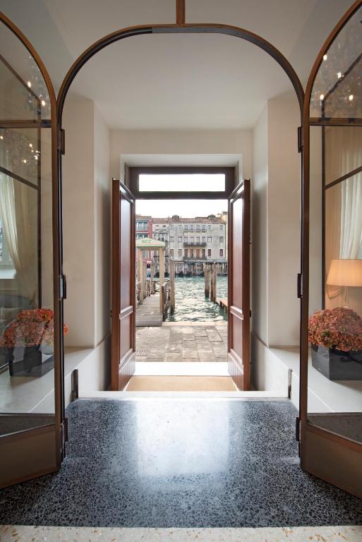 H10 Palazzo Canova - image 3