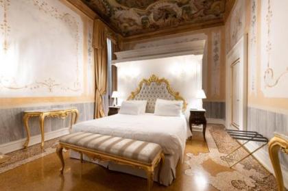 Ca' Bonfadini Historic Experience - image 12
