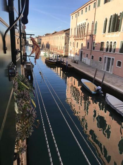 One bedroom appartement with city view and wifi at Venezia - image 27