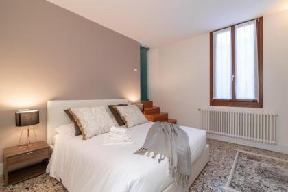 Casanova Deluxe Apartment by Wonderful Italy - image 23