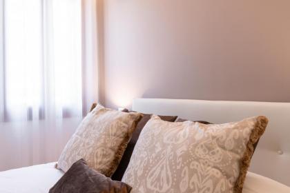 Casanova Deluxe Apartment by Wonderful Italy - image 24