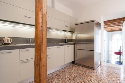 Casanova Deluxe Apartment by Wonderful Italy - image 25