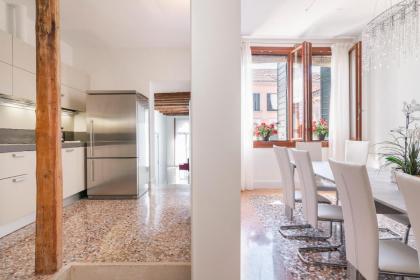 Casanova Deluxe Apartment by Wonderful Italy - image 26