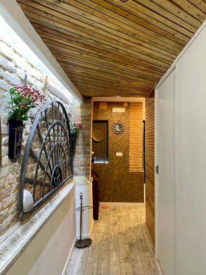 Hayez Rooms - image 22