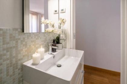 Biennale Palace R&R - image 23