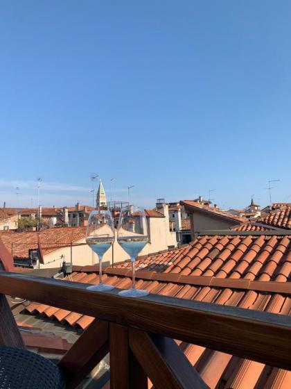 Pandora Flat with Altana - image 23