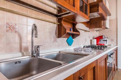 Colombina House close to the Train Station - image 26