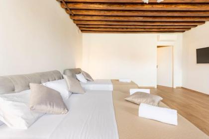 Venice Luxury Suites - image 23