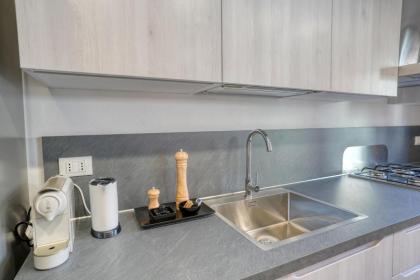 Ecco Suites Apartments - image 27