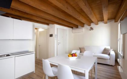 Palazzina Riello - image 23