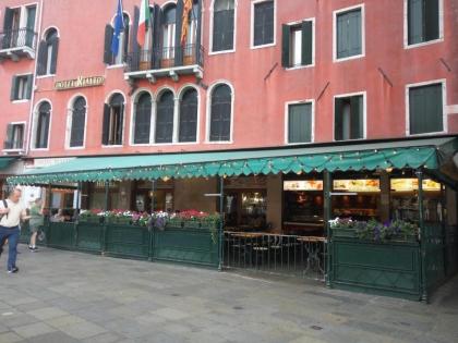 Mela Luxury Venice Apartments - image 24