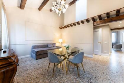 San Vio Palace Luxury Apartments - image 27