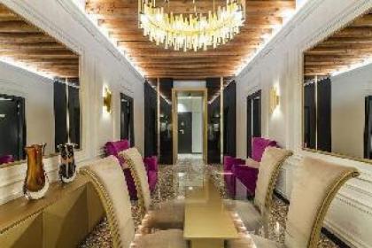 San Maurizio Luxury Suites - image 12