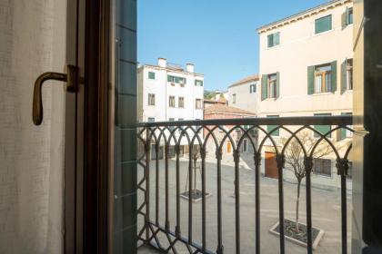 Accademia Charm Apartments by Wonderful Italy - image 24
