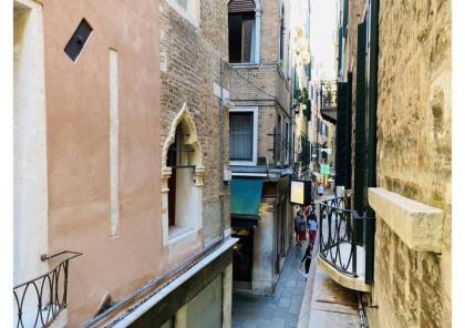 Sweet Time Venice Luxury San Marco Frezzaria apt! - image 24